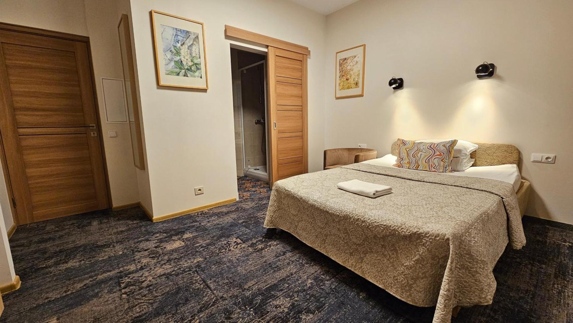 Nileja Hotell VNO Eksteriør bilde
