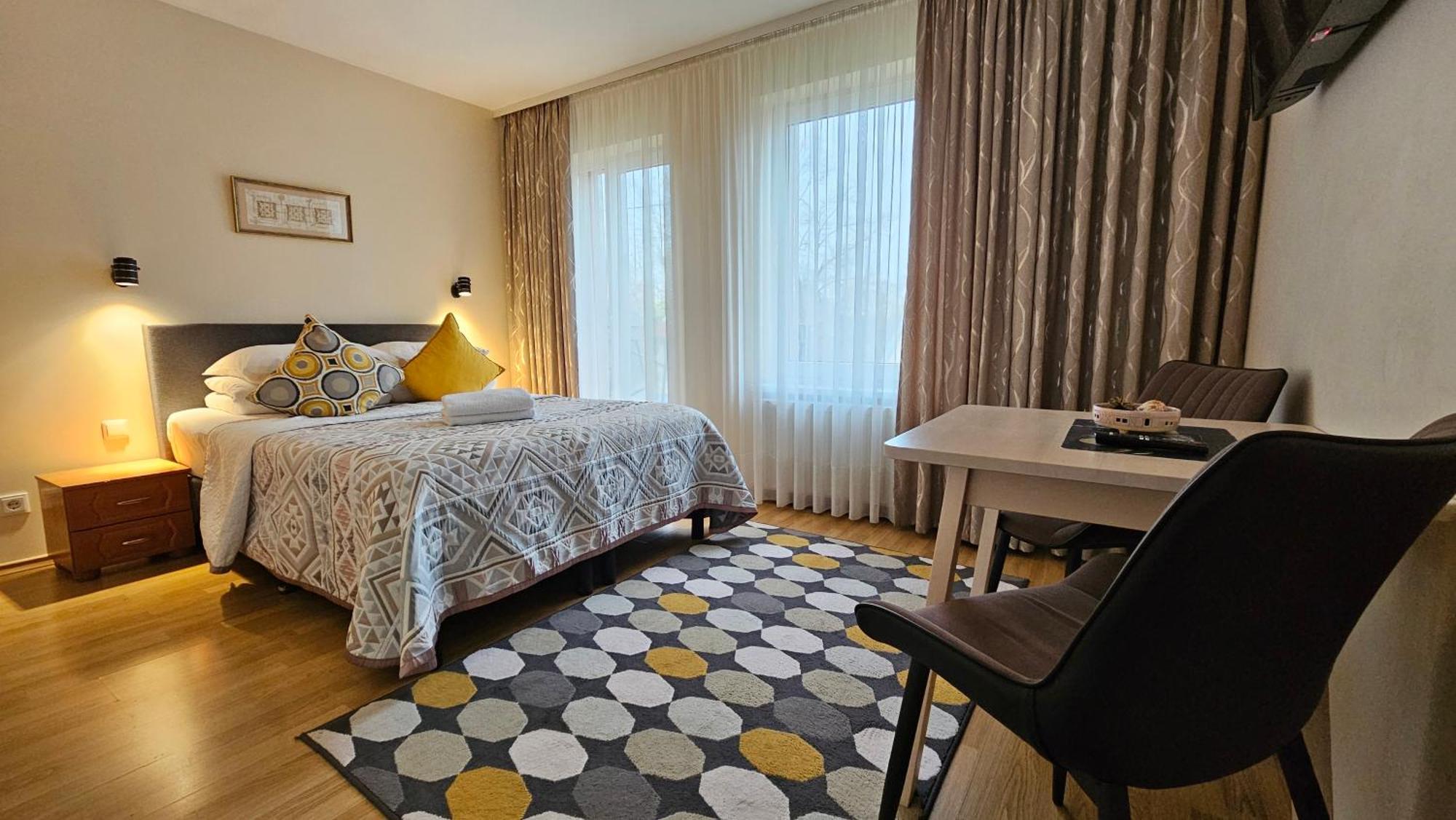Nileja Hotell VNO Eksteriør bilde