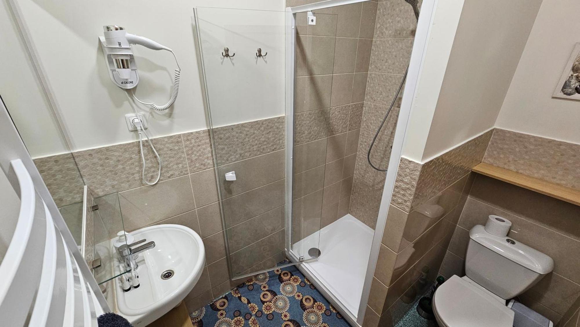 Nileja Hotell VNO Eksteriør bilde